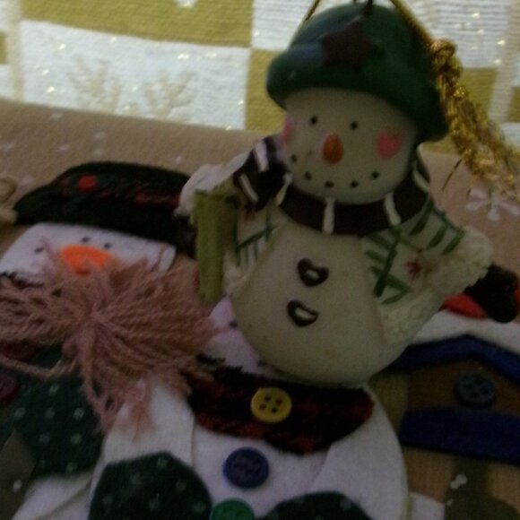 NWT Macy's Santa with Vintage Box of 5 Resin Ornaments - Picture 12 of 13